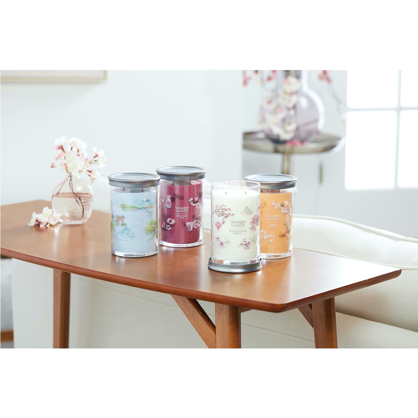 Yankee Candle Pink Sands Scented, Classic 22oz Large Jar Single Wick Candle, Over 110 Hours of Burn Time, Perfect for Creating Relaxing Atmosphere