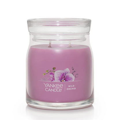 Yankee Candle Pink Sands Scented, Classic 22oz Large Jar Single Wick Candle, Over 110 Hours of Burn Time, Perfect for Creating Relaxing Atmosphere