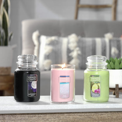 Yankee Candle Pink Sands Scented, Classic 22oz Large Jar Single Wick Candle, Over 110 Hours of Burn Time, Perfect for Creating Relaxing Atmosphere