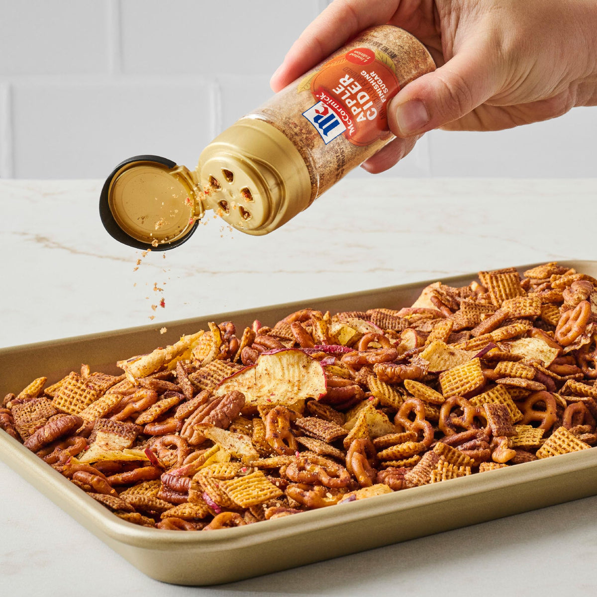 McCormick Finishing Sugar, Pumpkin Spice, Limited Edition, Sweet Blend of Warm Pumpkin Spices, The Perfect Finish for Cookies, Muffins, Pancakes, Bread, and More, 3.66 oz
