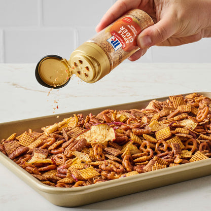 McCormick Finishing Sugar, Pumpkin Spice, Limited Edition, Sweet Blend of Warm Pumpkin Spices, The Perfect Finish for Cookies, Muffins, Pancakes, Bread, and More, 3.66 oz